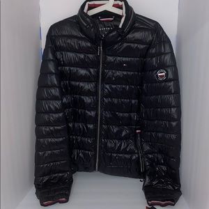 Tommy Hilfeger figure puffer jacket NWT